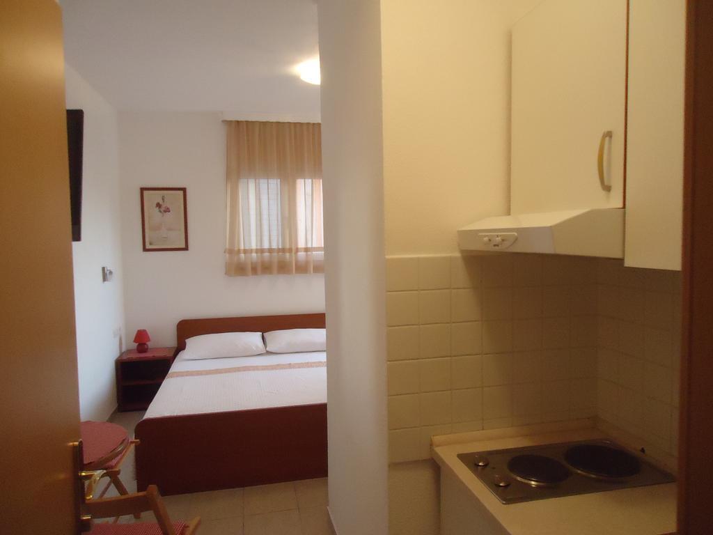Apartments Mandić Tučepi Pokój zdjęcie