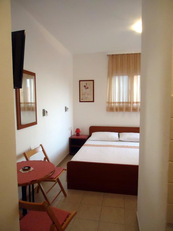 Apartments Mandić Tučepi Pokój zdjęcie