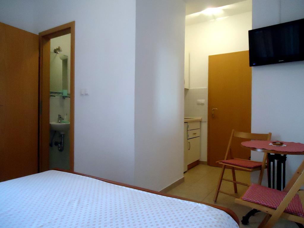 Apartments Mandić Tučepi Pokój zdjęcie