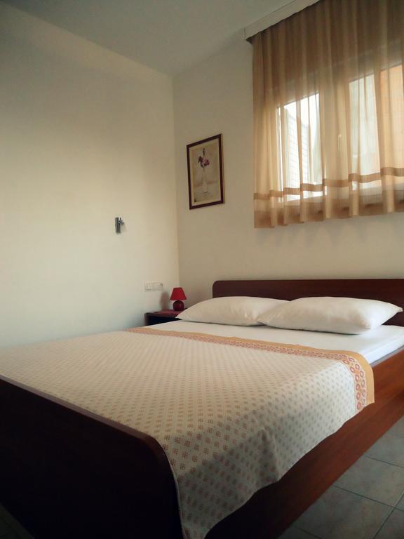 Apartments Mandić Tučepi Pokój zdjęcie